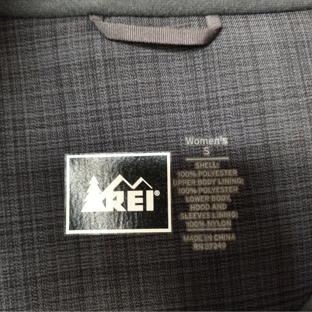 REI rain jacket - Picture 4 of 5